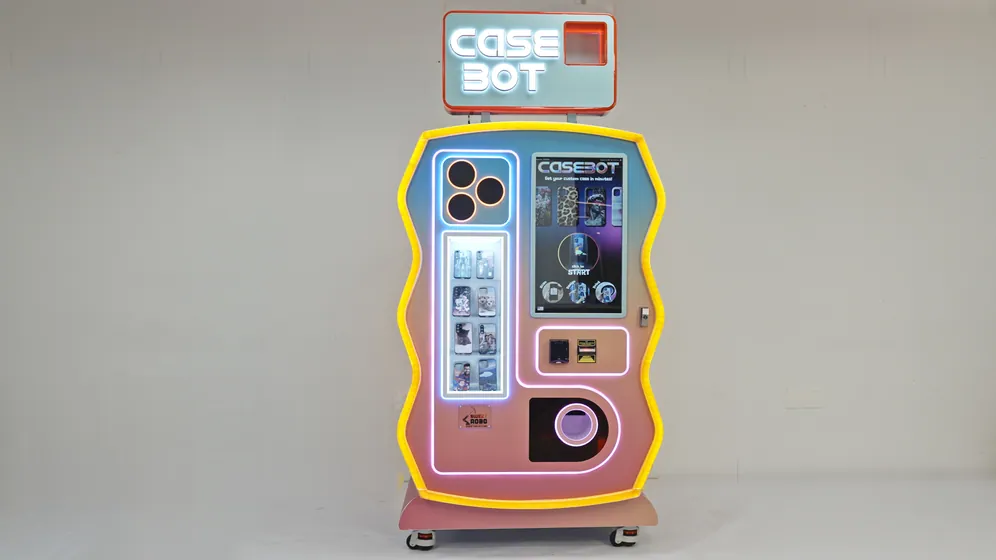 Guests enjoying the Sweet Robo Case BOT